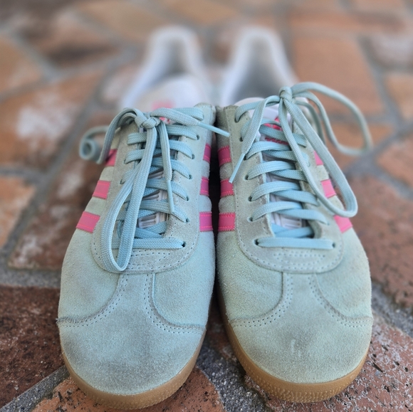 adidas Women's Gazelle - Picture 2 of 5